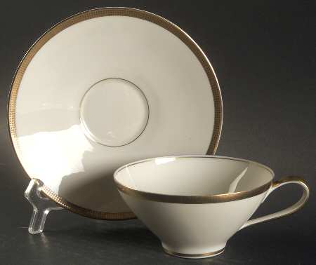 3186-1 Flat Cup & Saucer Set