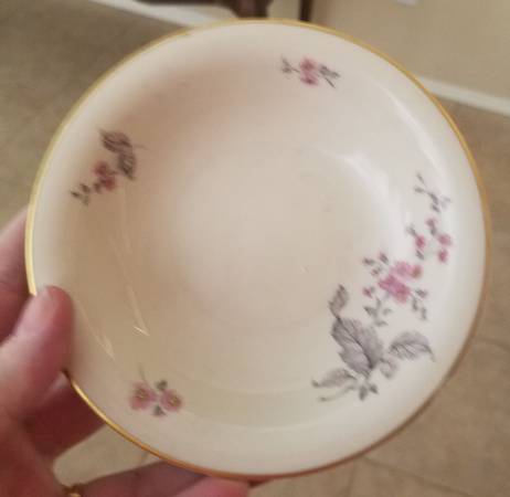 1902 Fruit/Dessert (Sauce) Bowl