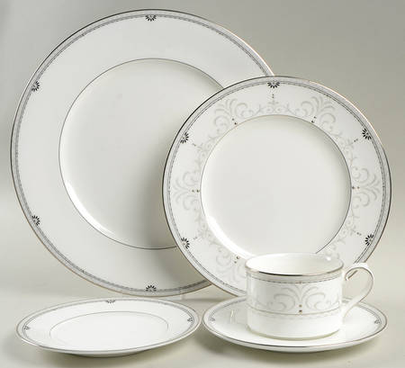 Platinum Elegance 5 Piece Place Setting