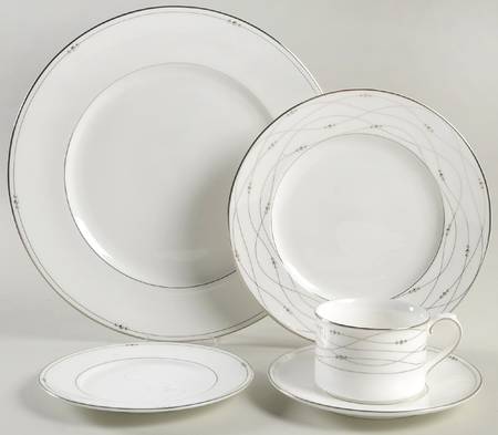 Precious Platinum 5 Piece Place Setting