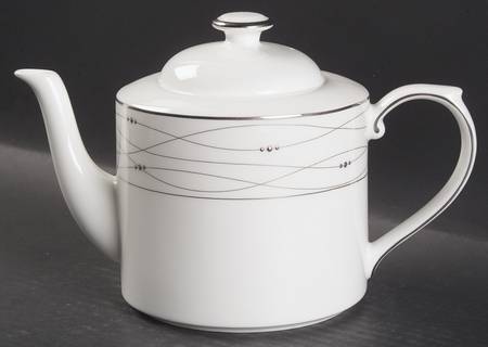 Precious Platinum Teapot & Lid