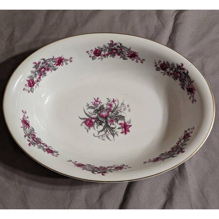 Claremont 10" Oval Vegetable Bowl