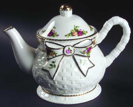 Old Country Roses Teapot & Lid by Royal Albert