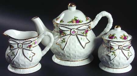 Old Country Roses (5pc) Tea Set (Teapot, Creamer & Sugar Bowl w/Lid