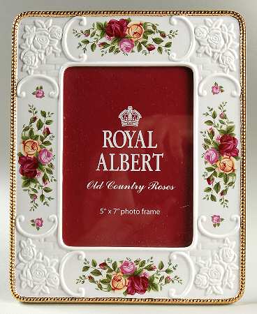 Old Country Roses Cameo Frame (Holds 5 X 7)