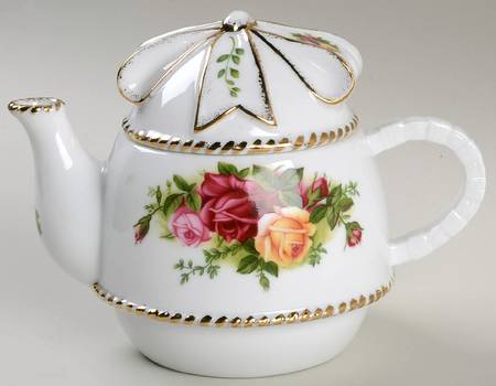 Old Country Roses Teapot for Individual Teapot & Lid with Cup
