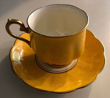 ROA170 Footed Cup & Saucer Set