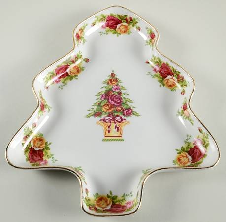 Old Country Roses (Holiday Giftware) Large Tree Shaped Dish