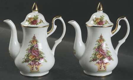 Old Country Roses (Holiday Giftware) Figural Salt & Pepper Set