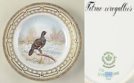 Flora Danica Game Series (Birds) Feathered Dinner Plate-Tetrao urogallus/WoodGrouse