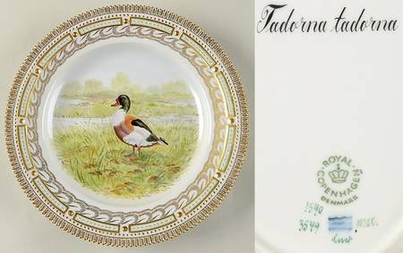 Flora Danica Game Series (Birds) Feathered Dinner Plate-Tadorna tadorna/Shelduck