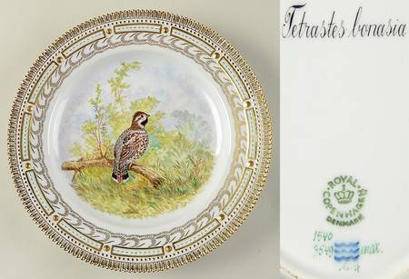 Flora Danica Game Series (Birds) Feathered Dinner Plate-Tetrastes bonasia/Grouse