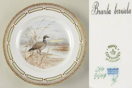 Flora Danica Game Series (Birds) by Royal Copenhagen