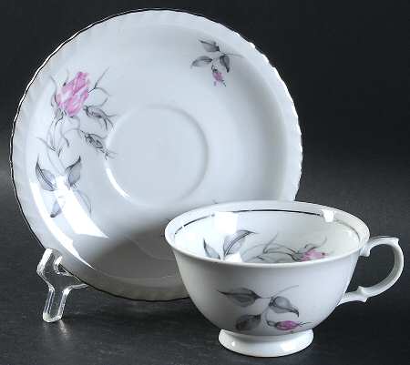 RBO11 Footed Cup & Saucer Set