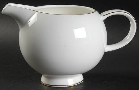 Symmetry Gold Gravy Boat