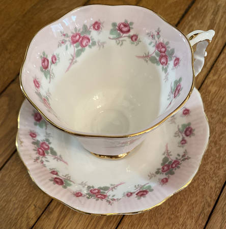 Symphony Series Footed Cup & Saucer Set