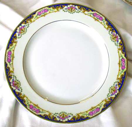 ROB262 Dinner Plate