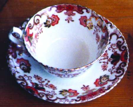 RAD17 Footed Cup & Saucer Set
