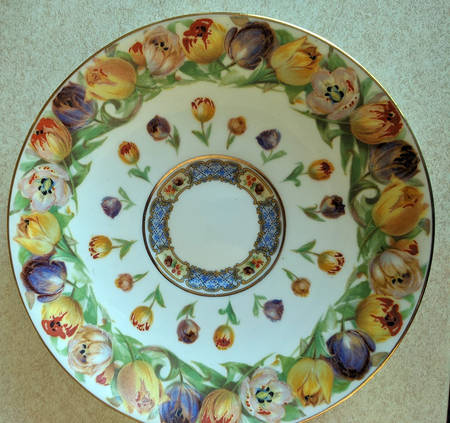H4045 by Royal Doulton