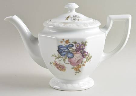 R1560 Small Teapot & Lid