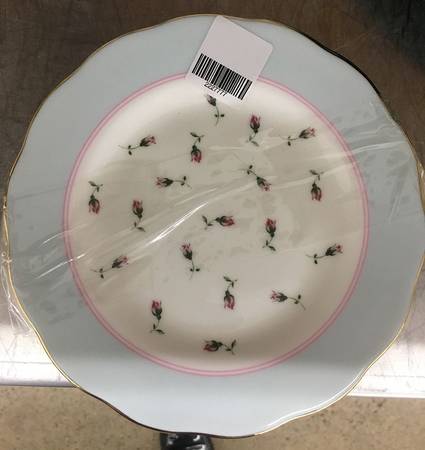 Rose Buds by Royal Albert