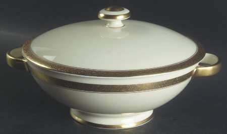 2533 Round Covered Vegetable