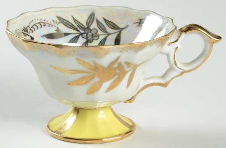 RYH6 Footed Cup