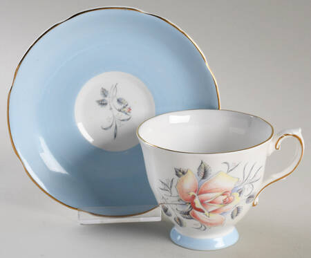 Mayfair Footed Cup & Saucer Set