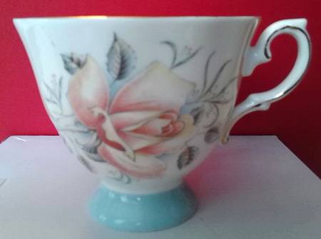 Mayfair Footed Cup