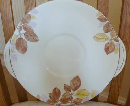 V1815 Handled Cake Plate