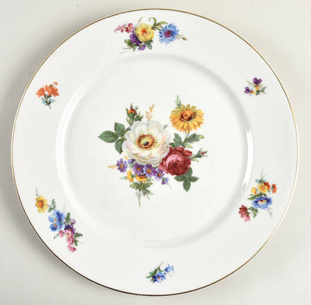 R1573 Dinner Plate