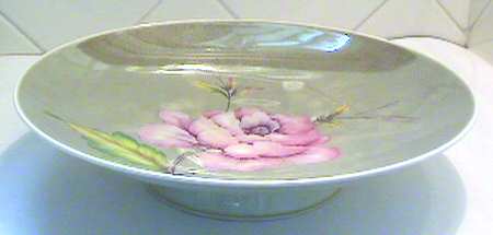 R1575 Footed Cake Plate