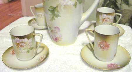 RHS34 Chocolate Cup & Saucer Set