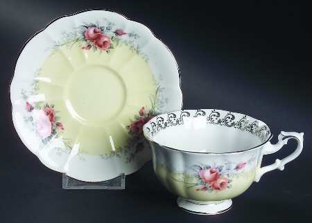 Rose Marie Series Footed Cup & Saucer Set