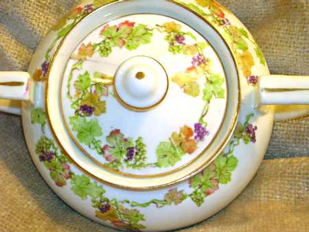 RAD18 Sugar Bowl & Lid