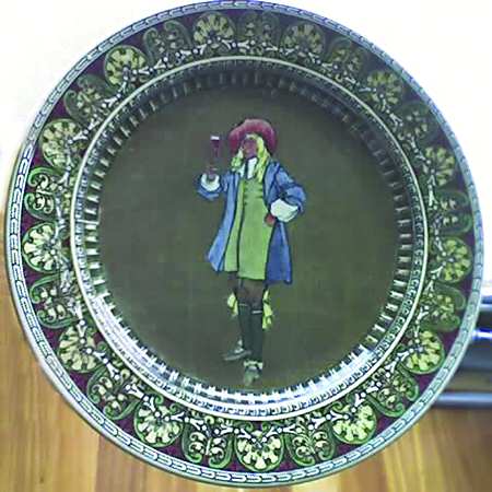 RD227 by Royal Doulton