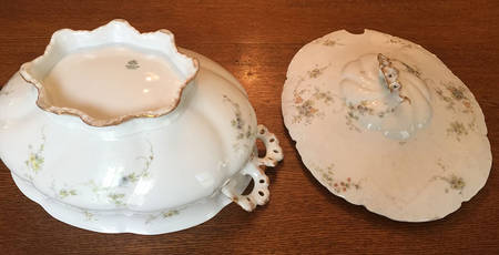R1588 Oval Covered Vegetable