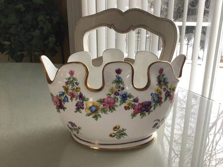 Heritage Collection, The Scalloped Bowl