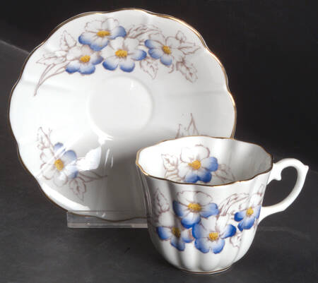 2038H Flat Cup & Saucer Set