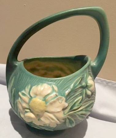 Peony Nile Green 7" Handled Basket