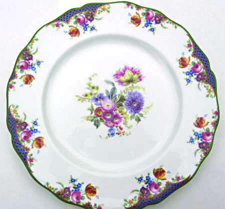 RD228 by Royal Doulton