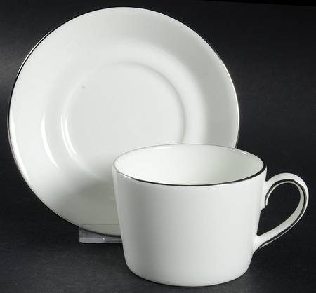 Signature Platinum Flat Cup & Saucer Set