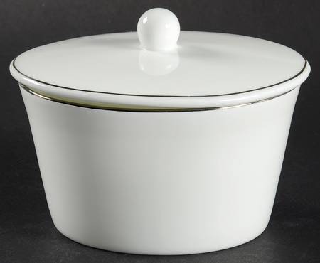 Signature Platinum Sugar Bowl & Lid