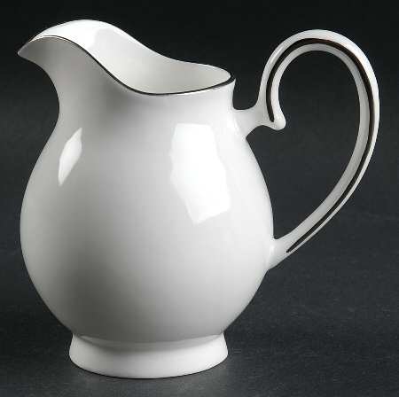 Signature Platinum Creamer