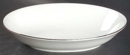 Signature Platinum 9" Oval Vegetable Bowl