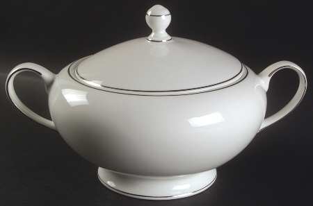 Signature Platinum Tureen &  Lid