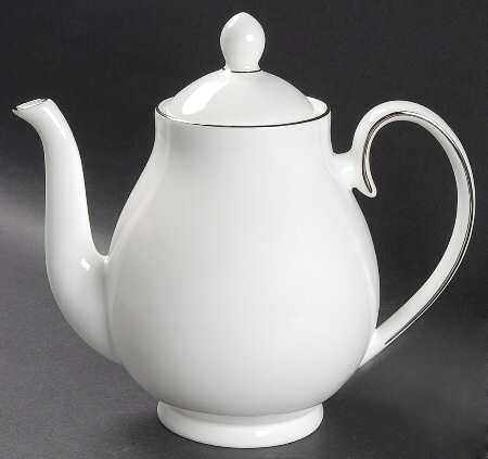 Signature Platinum Teapot & Lid