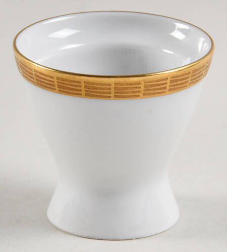 R1611 Single Egg Cup