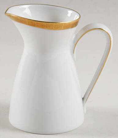 R1611 Creamer