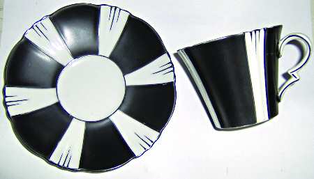 9378 Flat Cup & Saucer Set